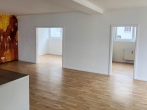 wunderschöne 4-Zi.-Loftwohnung in Augsburg-Pfersee, modern saniert, für Paare oder kleine Familien - Wohnen und Zugang Kinderzimmer