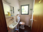 Einfamilienhaus mit Einliegerwohnung und traumhafter Aussicht in Althütte - Gäste WC EG