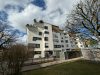 "Perfekt für Senioren - Sonnige 3,5-Zi.-Obergeschoss-ETW in  ruhiger Lage von Stuttgart-Heumaden" - Hausansicht Eingangsbereich