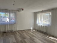 „Helle und gut geschnittene 3,5-Zi.- Souterrain-Wohnung mit Stellplatz in Stuttgart-Ost „, 70186 Stuttgart / Stuttgart-Ost, Erdgeschosswohnung