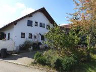 EFH in Römerstein/Zainingen mit großzügigem Platzangebot – Ideal für Naturliebhaber, 72587 Römerstein / Zainingen, Einfamilienhaus