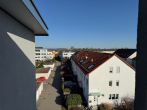 "On Top - 3,5-Zi.-Penthouse in Uninähe mit Blick auf die Schwäbische Alb und den Fernsehturm" - Blick aus der Küche