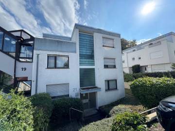 „Gut geschnitte 2-Zi.-Hochparterre-ETW in ruhiger Halbhöhenlage von Stuttgart-Rohr“, 70565 Stuttgart / Rohr, Erdgeschosswohnung