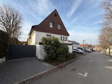 Stadtnah & unkompliziert: EFH in zentraler Marbacher Lage, 71672 Marbach am Neckar, Einfamilienhaus