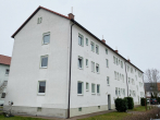 Sofort frei, 3-Zi-OG-ETW incl. Stellplatz und Küche als Anlage oder zur Selbstnutzung - Außenansicht