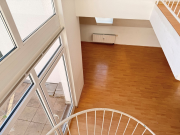 3,5-bis 4-Zi.-Galerie-ETW – Außergewöhnlich Wohnen in ruhiger Lage von Stuttgart-Möhringen, 70567 Stuttgart / Möhringen, Maisonettewohnung