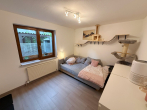 "Familienfreundliche 4-Zimmer-Wohnung mit Terrasse und Gartenanteil" - Kinderzimmer 2
