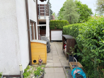 "Familienfreundliche 4-Zimmer-Wohnung mit Terrasse und Gartenanteil" - Terrasse