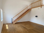 Wohnen - Seniorengerechte, große, neuwertige 2,5-Zi.-Maisonette in Krumbach – mit Aufzug u. TG-Stellplatz