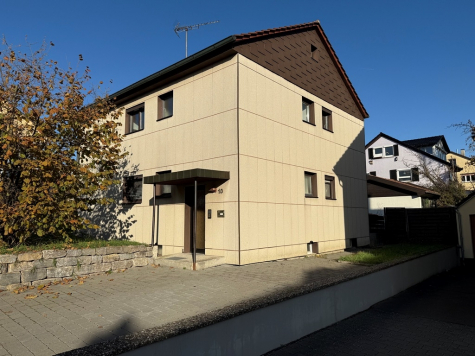 1 bis 2-Famlienhaus in Herrenberg – ruhige und gute Lage mit großem Garten“, 71083 Herrenberg, Zweifamilienhaus