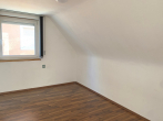 Eigenes Haus statt Wohnung - EFH in Nellingen für kleine Familien, die mehr als eine Wohnung suchen - Zimmer