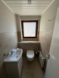 "Hausalternative - Große 4,5-Zimmer-OG-ETW mit zusätzlichem Raum im Dachgeschoß" - WC