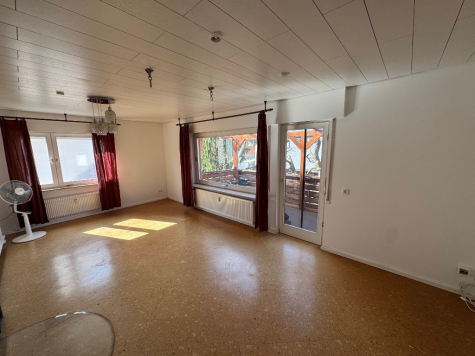 „Große familiengerechte Wohnung mit 5 Räumen und zwei Bädern in Neckartailfingen“, 72666 Neckartailfingen, Wohnung