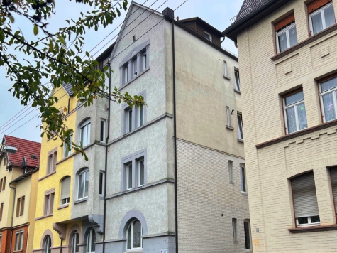 „Gepflegtes Mehrfamilienhaus in guter Lage von Stuttgart-Untertürkheim“, 70327 Stuttgart / Untertürkheim, Mehrfamilienhaus