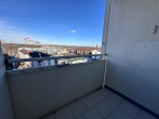 "3-Zi.-OG-ETW mit freiem Blick in Stuttgart-Rot" - Balkon Küche