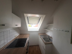 ''Kompakte und möblierte 3-Zimmer-Dachgeschosswohnung im herzen von Altbach'' - Küche