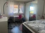 "Vielseitiges, kernsaniertes Zweifamilienhaus mit Bonushäuschen u. Garten in Reutlingen-Mittelstadt" - Kind II EG