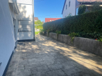 "Vielseitiges, kernsaniertes Zweifamilienhaus mit Bonushäuschen u. Garten in Reutlingen-Mittelstadt" - Terrasse I