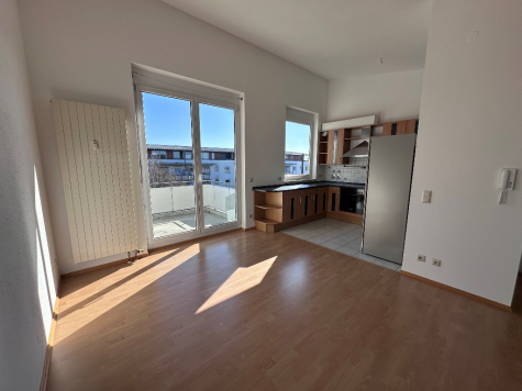 „Familienfreundliche 4,5 Zi.-DG-ETW mit großem Balkon in Kornwestheim-Pattonville“, 70806 Kornwestheim, Dachgeschosswohnung