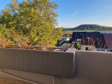 „Sonniges Apartment mit Balkon, Aufzug & Stellplatz – 1-Zi.-OG-ETW in Tamm“, 71732 Tamm, Dachgeschosswohnung