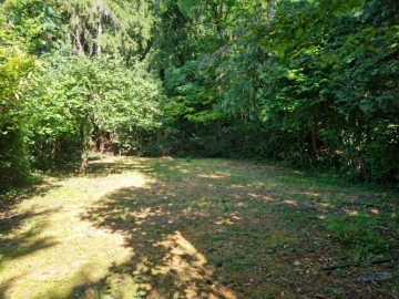 „Seltenes Angebot: Uneinsehbares Baugrundstück mit Altbestand in bester Lage von Gerlingen“, 70839 Gerlingen, Wohngrundstück