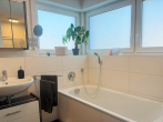 Große 3,5-Zi.-Wohnung in guter Lage von Uhldingen-M. – stilvoll wohnen, Bodensee ganz nah! - Bad Teilansicht