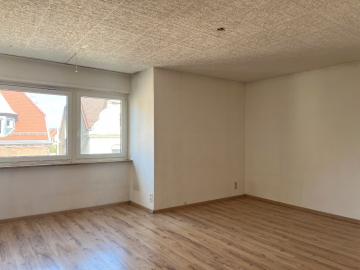 „4-Zi-OG-ETW mit guter Raumaufteilung im begehrten Lehenviertel in Stuttgart-Süd“, 70180 Stuttgart Stuttgart-Süd, Wohnung