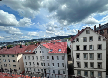 3 Zi.-DG-Wohnung mit Fernsicht in Top Lage von Stuttgart West Nähe Hölderlinplatz, 70176 Stuttgart, Dachgeschosswohnung