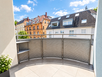 „OFFENE BESICHTIGUNG am Samstag, 24.10. – 3-Zi.-ETW mit Cityflair, Balkon, Aufzug und TG“, 70178 Stuttgart / Stuttgart-Süd, Wohnung